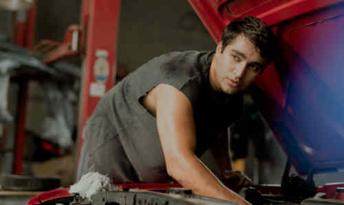 Mert Ramazan Demir in Metruk Adam – Der Verlassene Mann (2025)